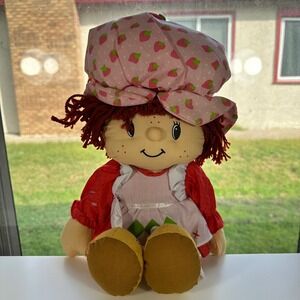 Strawberry Shortcake Plush Doll Rag Toy Strawberryland 2002 Collectors